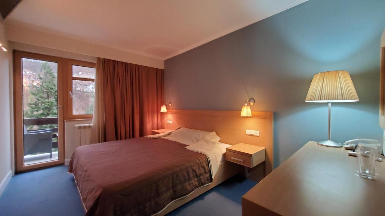 Hotel Park Иваница Экстерьер фото