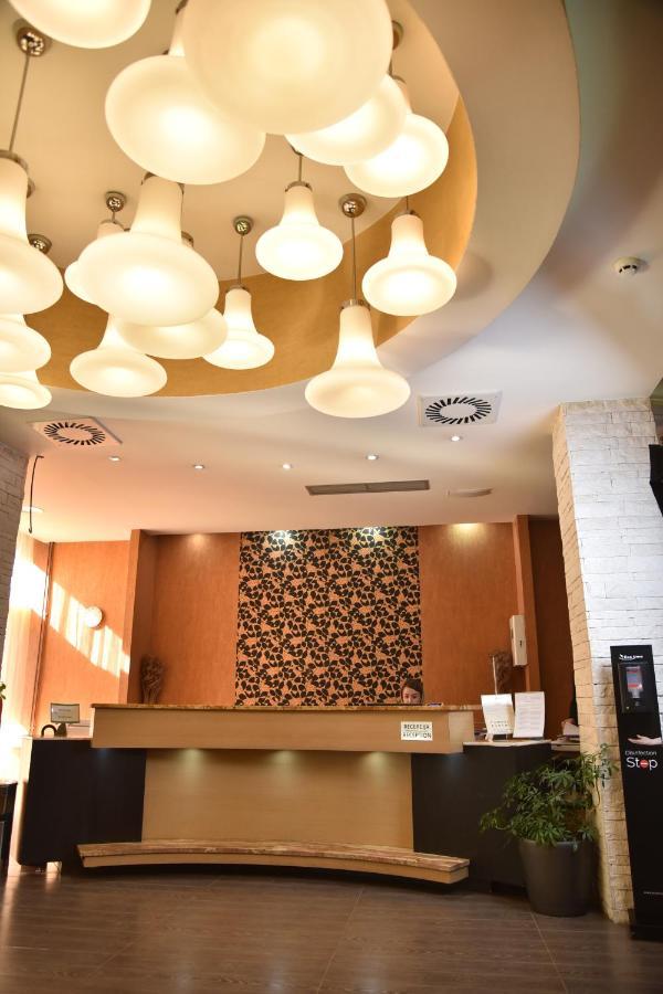 Hotel Park Иваница Экстерьер фото