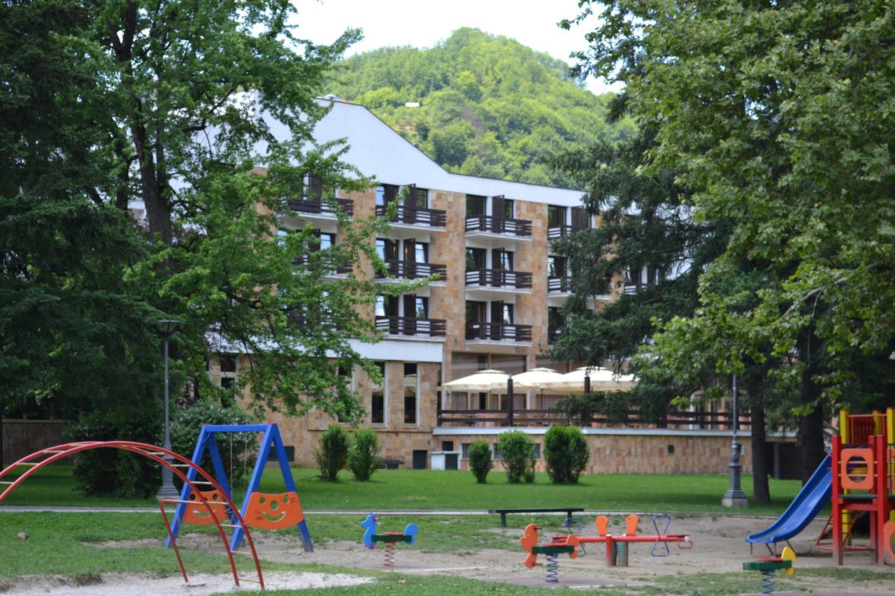 Hotel Park Иваница Экстерьер фото